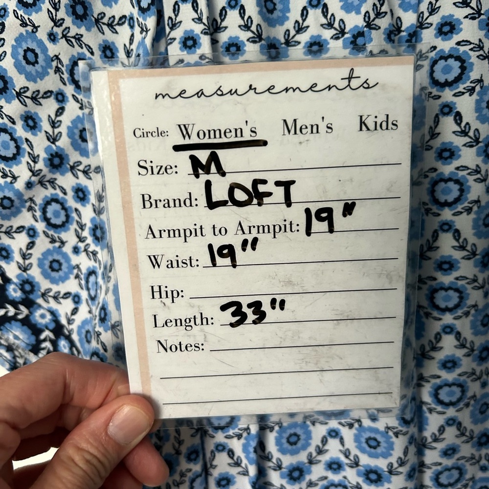 LOFT Floral Flutter Sleeve Blue White & Black Swing Dress Size Medium - Picture 4 of 16
